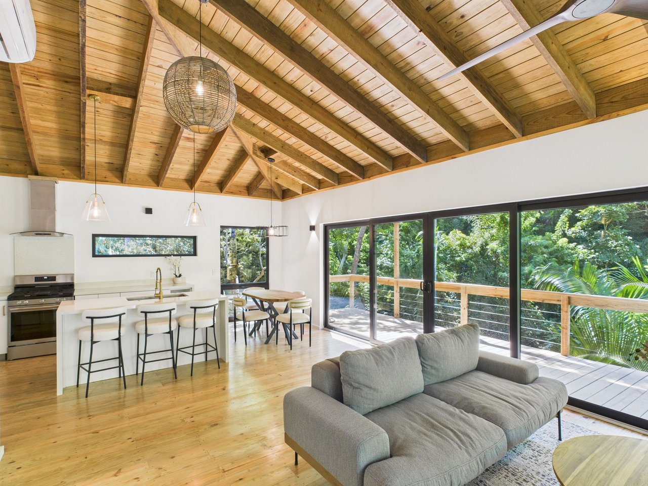 Jungle Pearl, Playa del Cielo