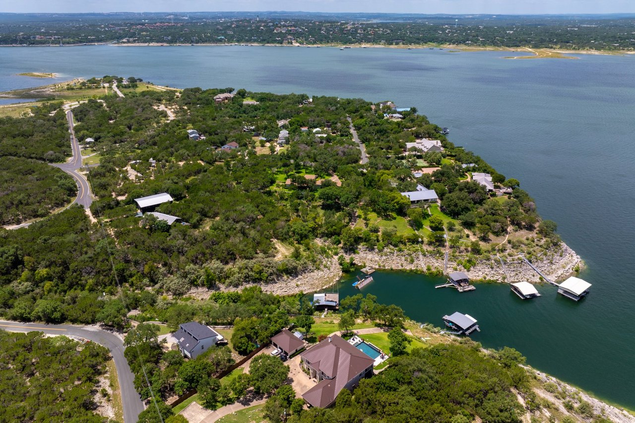 7206 Comanche Trail