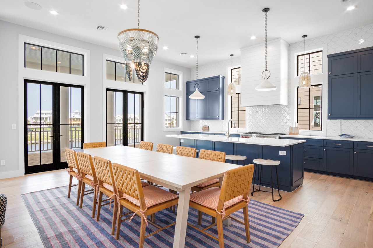 221 Teakwood Drive, Port Aransas, TX 78373