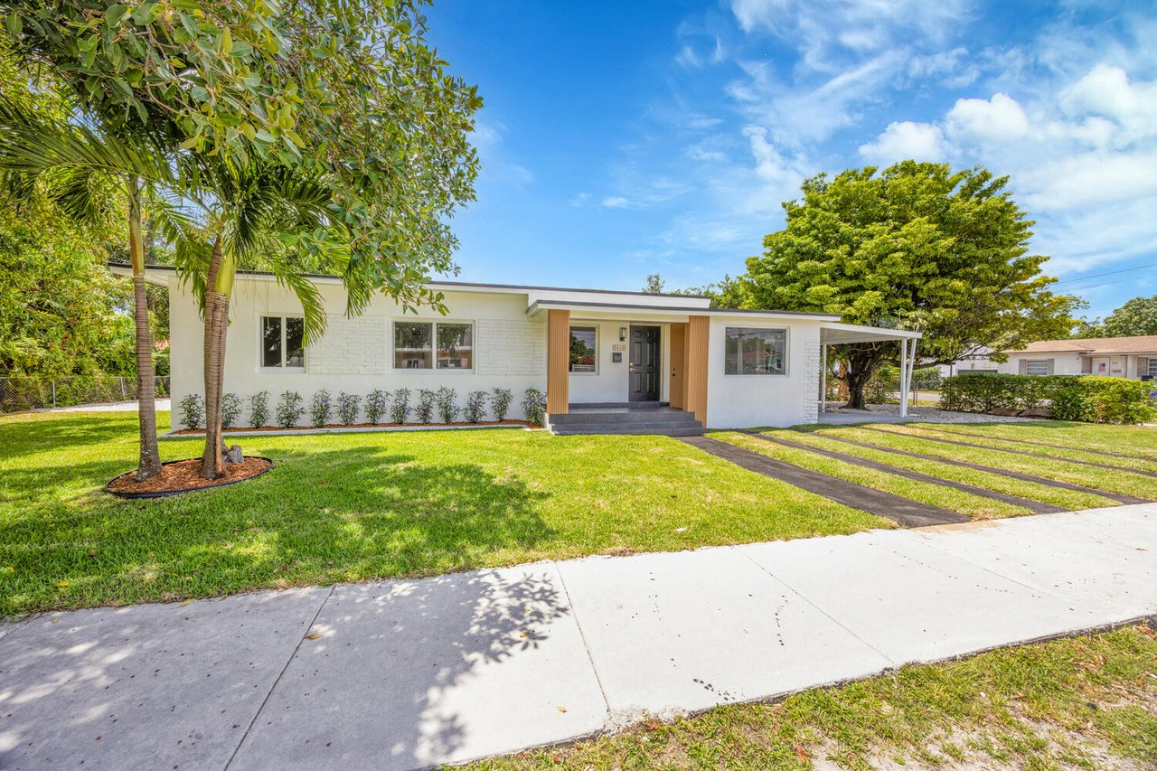 Fully Renovated 4-Bedroom Home Minutes from Coral Gables