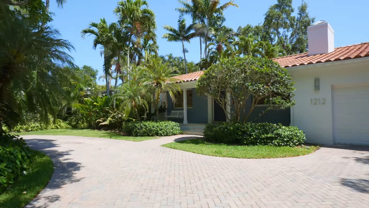 Coral Gables Charming Home, Top Miami Suburb - 1212 Manati Ave presented by Jaclyn Bild