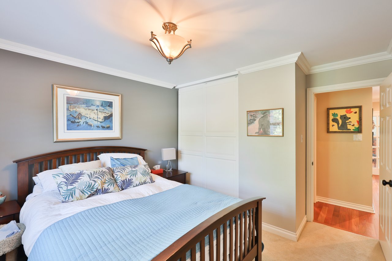 68 Tradewind Drive, Oakville