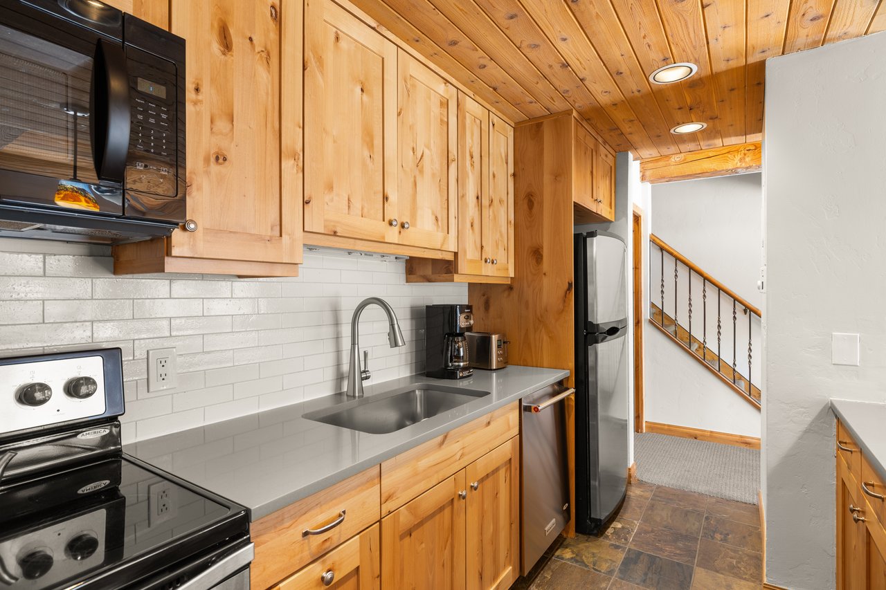 Luxury Riverfront Rental