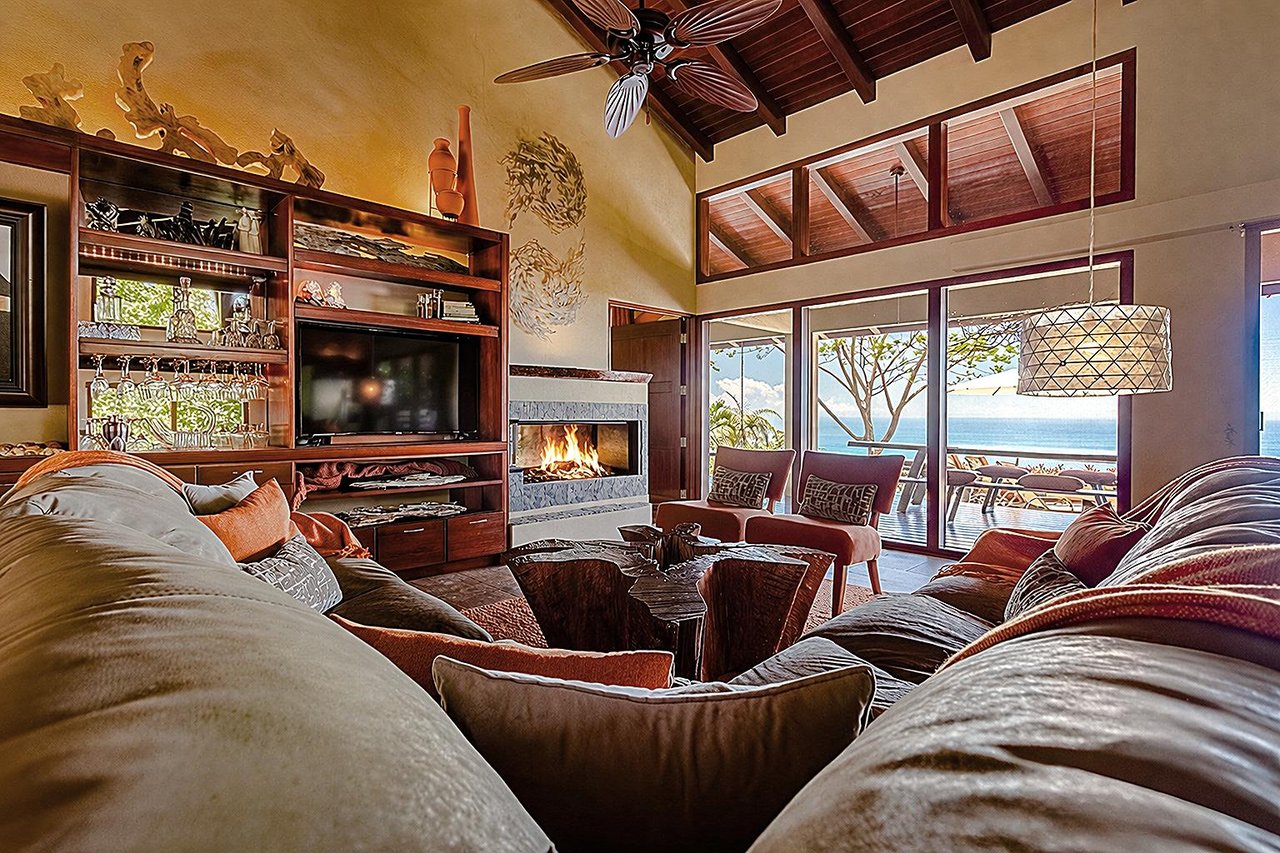 CasaPor Fin,Where the Rainforest Meets the Sea - Oceanview Luxury Estate