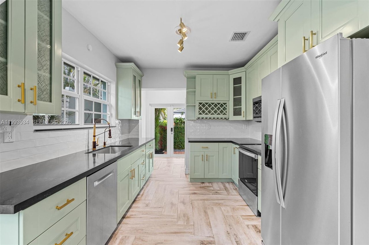 1209-la-mancha-avenue-coral-gables-fl-home-for-sale