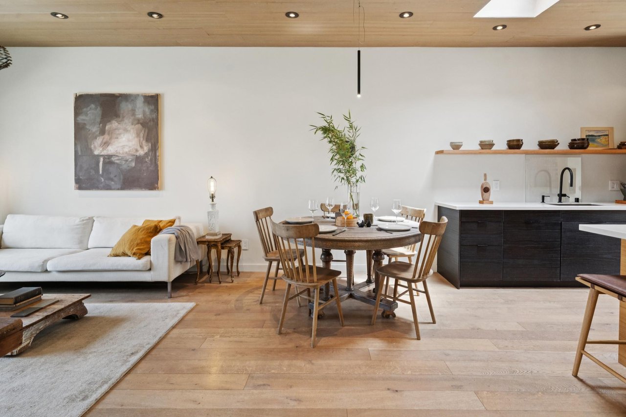 1515 Van Dyke Avenue