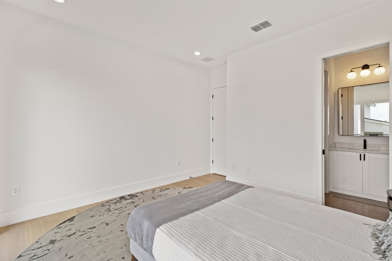7706 Ficquette Rd- Windermere