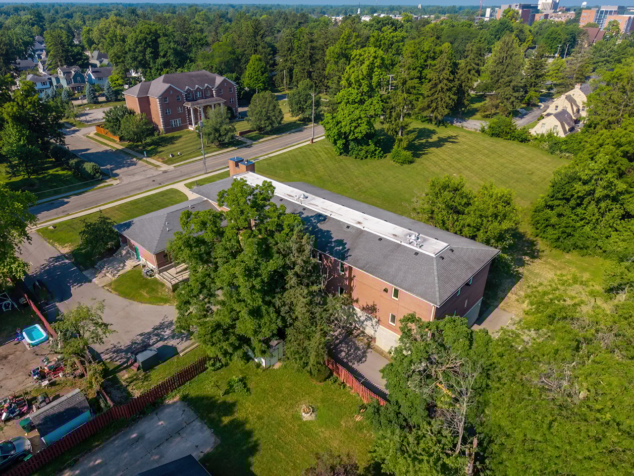 Ball State Greek House Goes to Public Auction