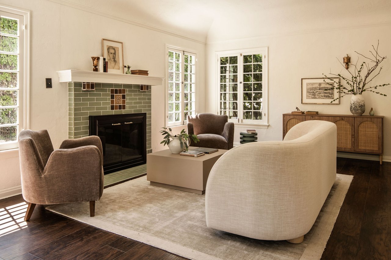 Charming 1928 Stucco Bungalow in the Heart of Pasadena