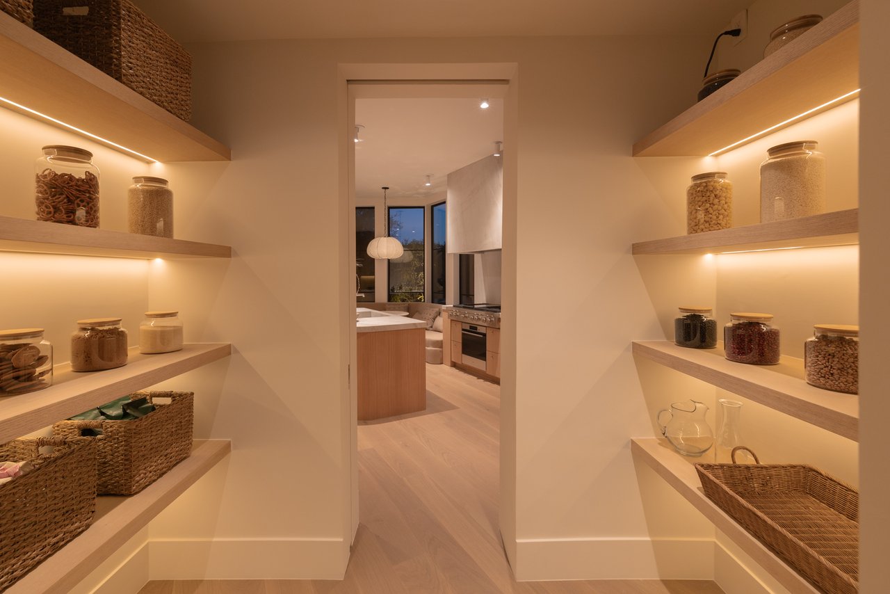 1122 La Altura Rd, Beverly Hills