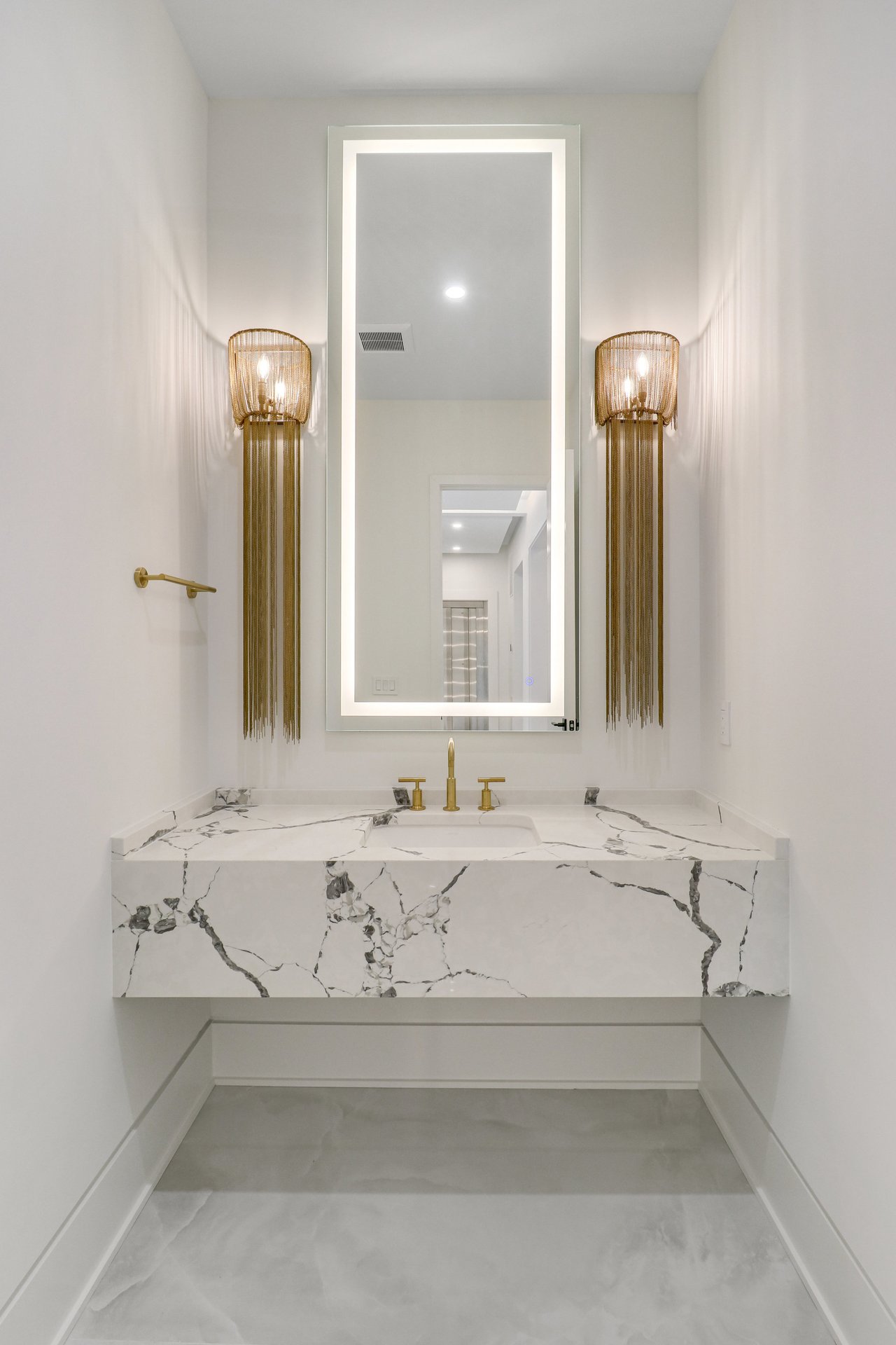 	  	1138 Basil Rd, Mclean, VA 22101