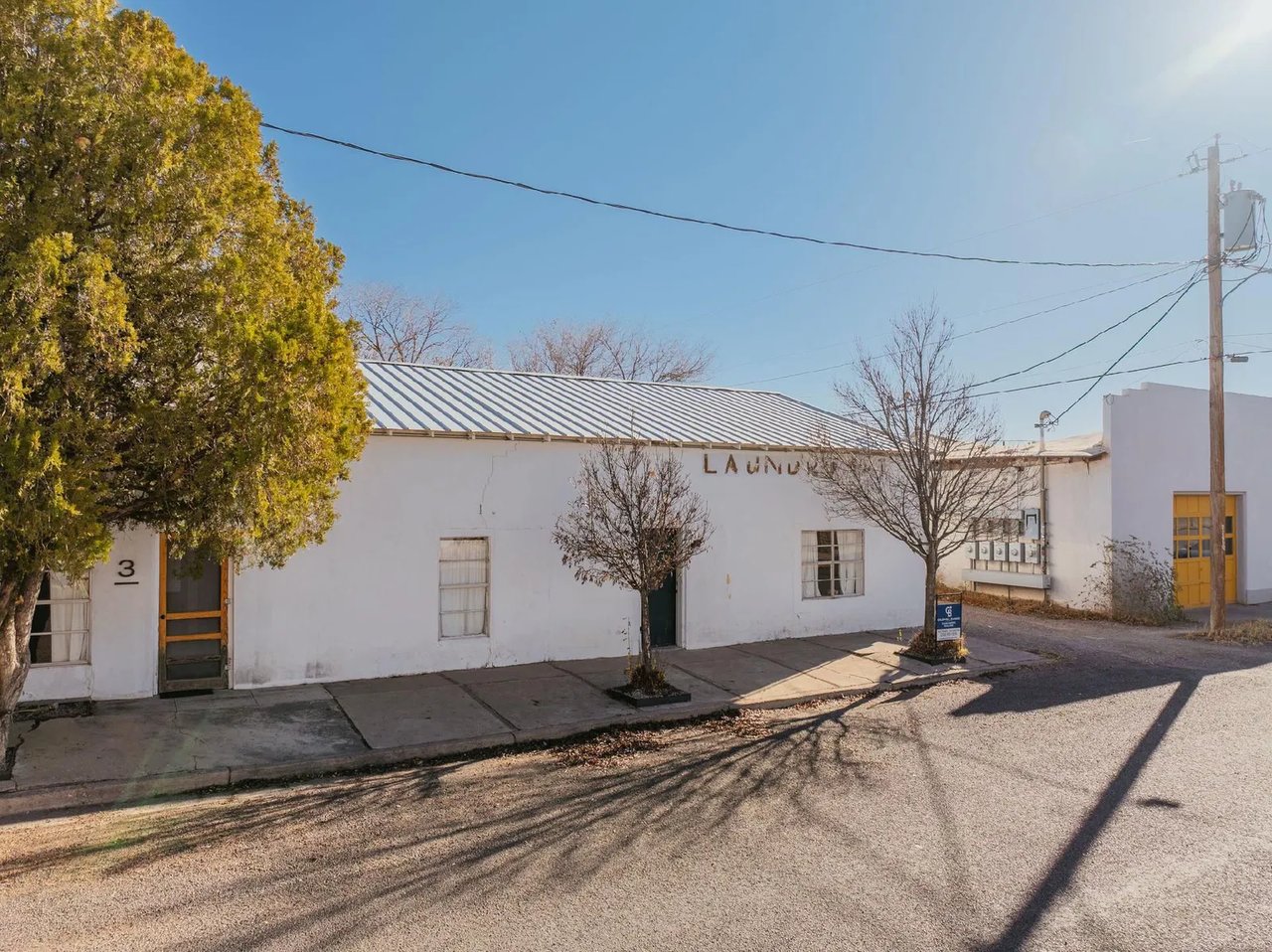200 E San Antonio St