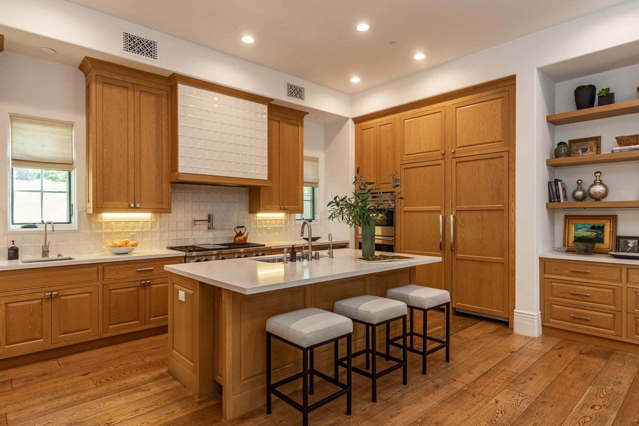 10210 Century Woods Dr, Century City