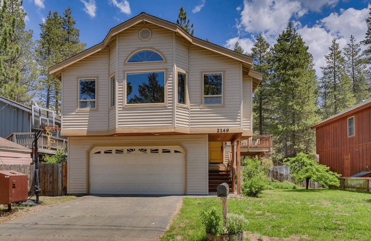 2149 Cornelian Drive