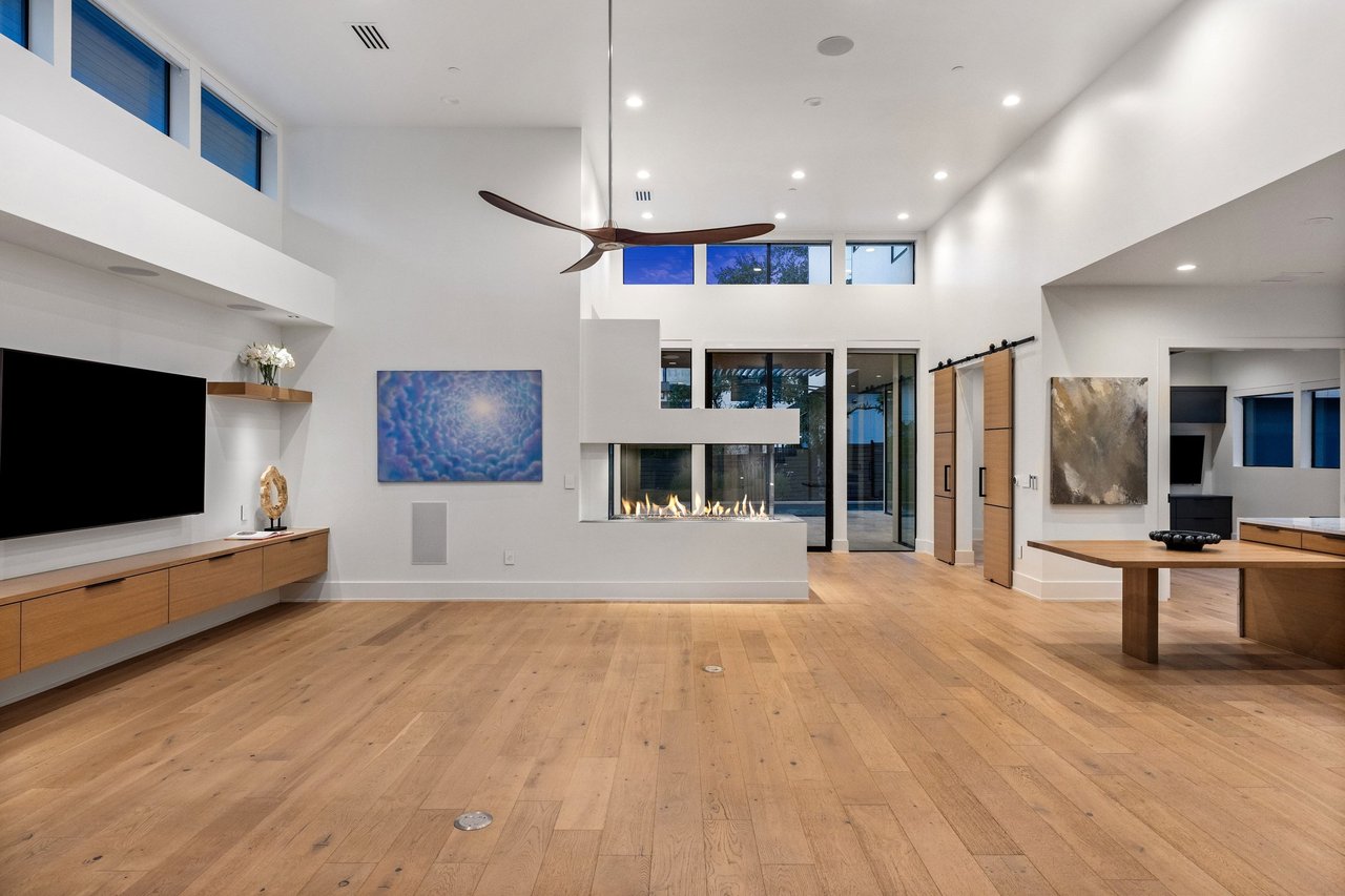 4811 Timberline Drive