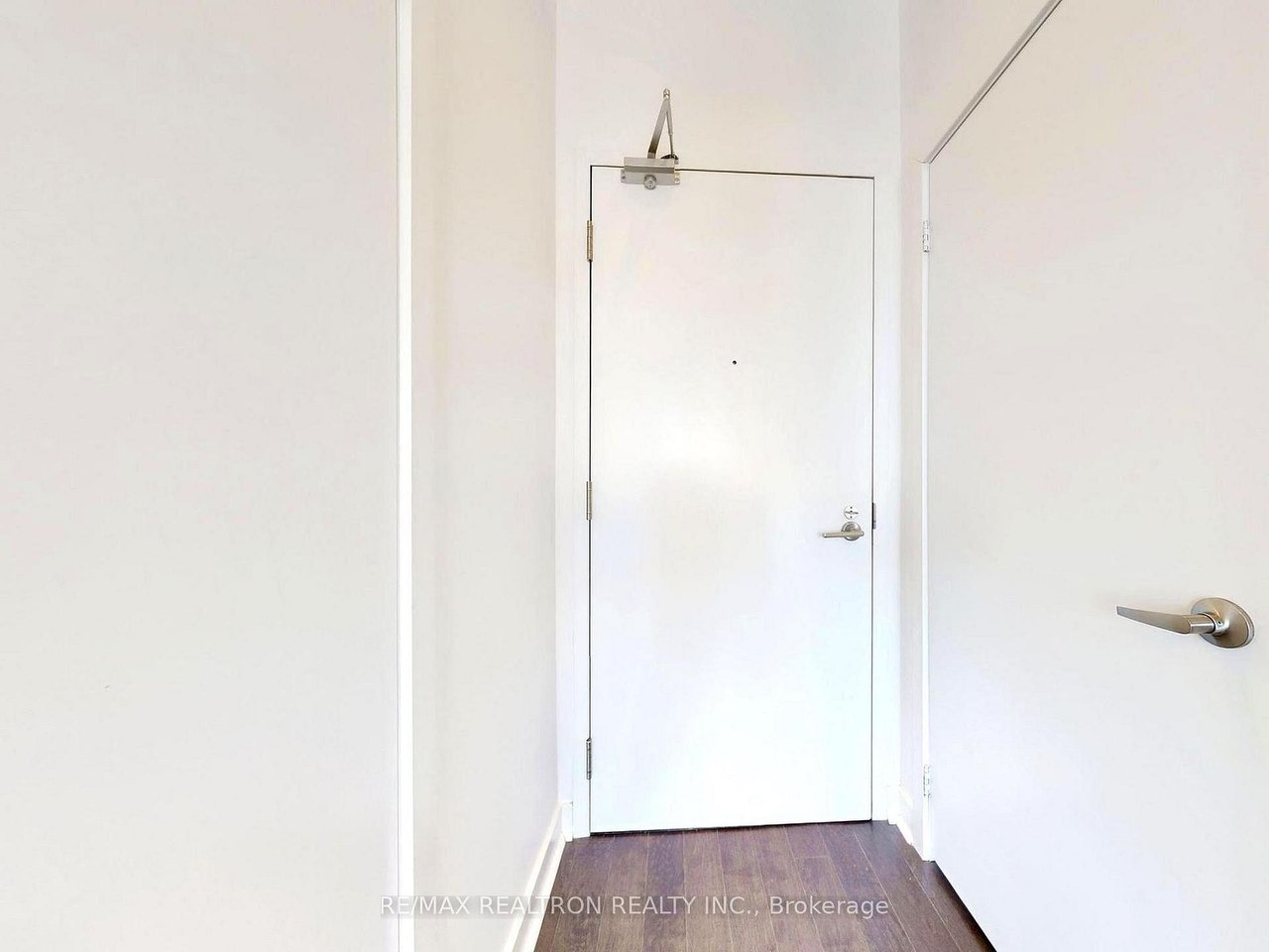 PENTHOUSE ON ENGLINGTON CROSSTOWN LRT