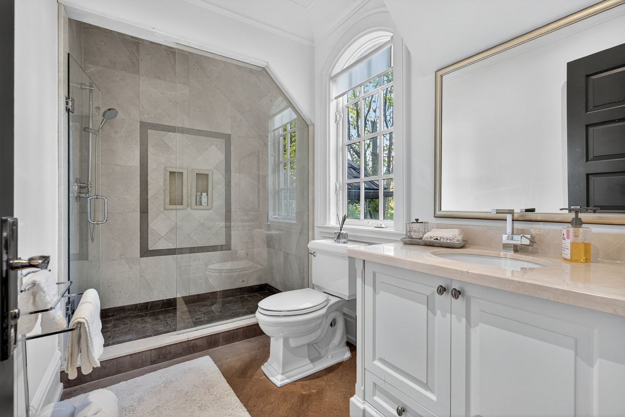 Chateau-Inspired