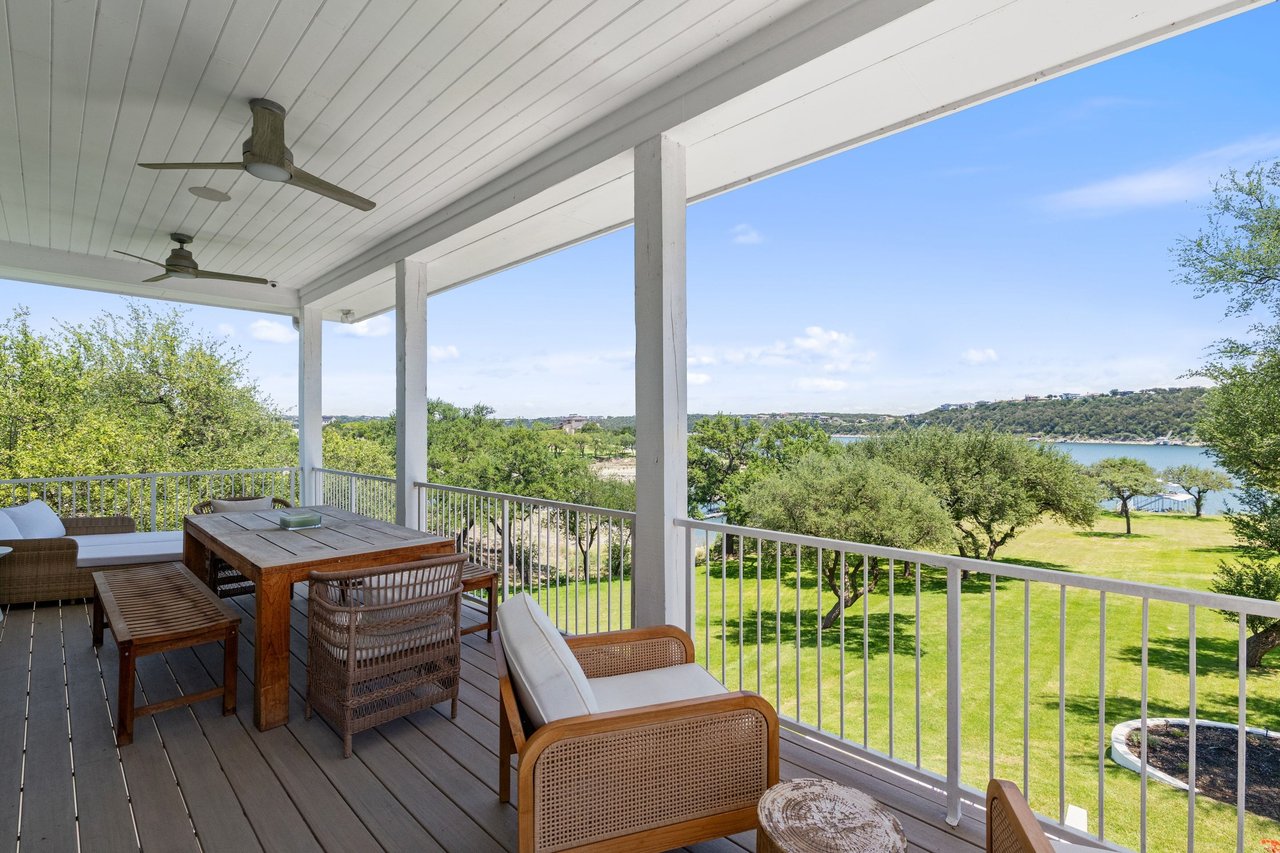 1209 Edgewater Drive