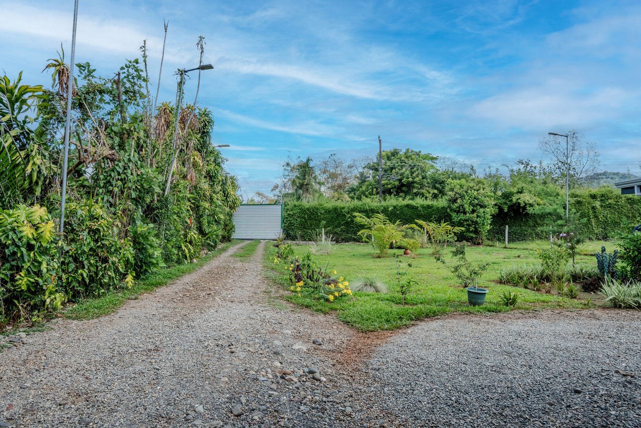 Brand-New Mountain View Home with Pool and Expansion Potential in Villa Nueva, Quepos