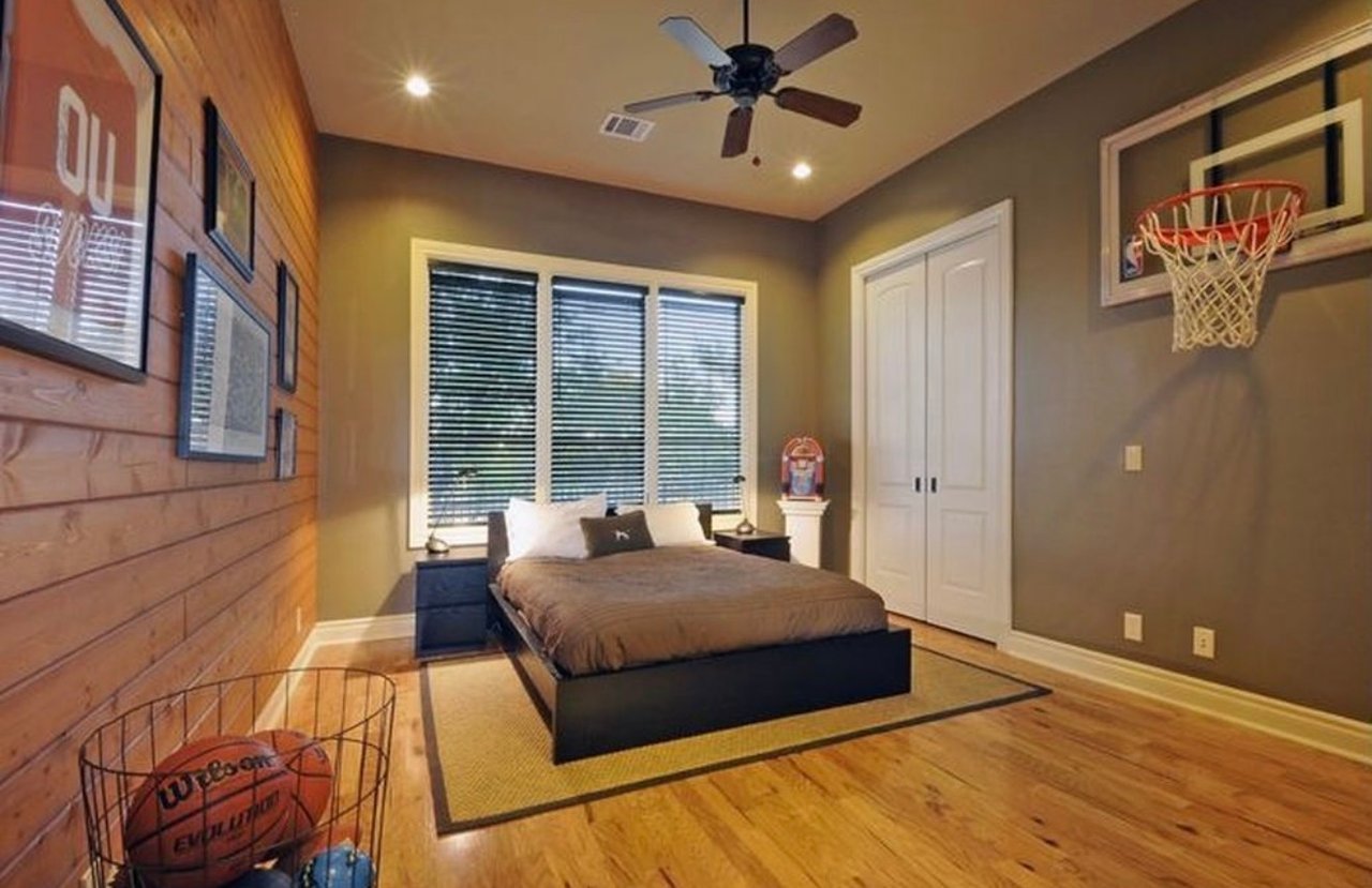 Private One Story Home in Gated Enclave Near Lake Travis Marina