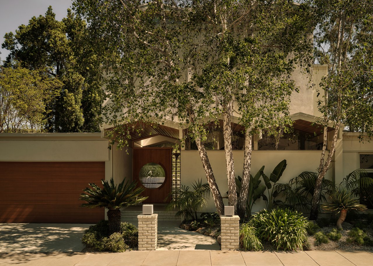 One Weekend, Multiple Offers, a Record Price: Selling a Whitney R. Smith Mid-Century in Upper Nichols Canyon