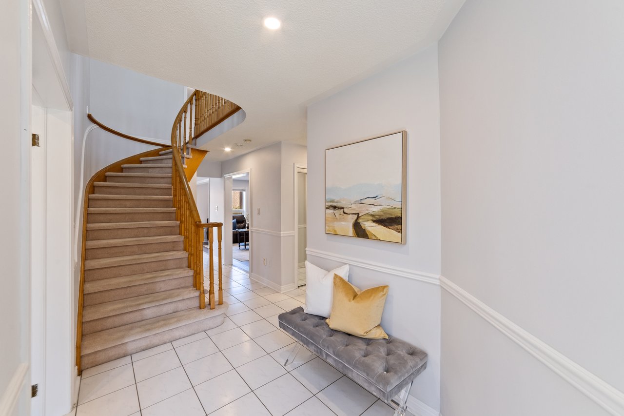 6837 Lisgar Drive