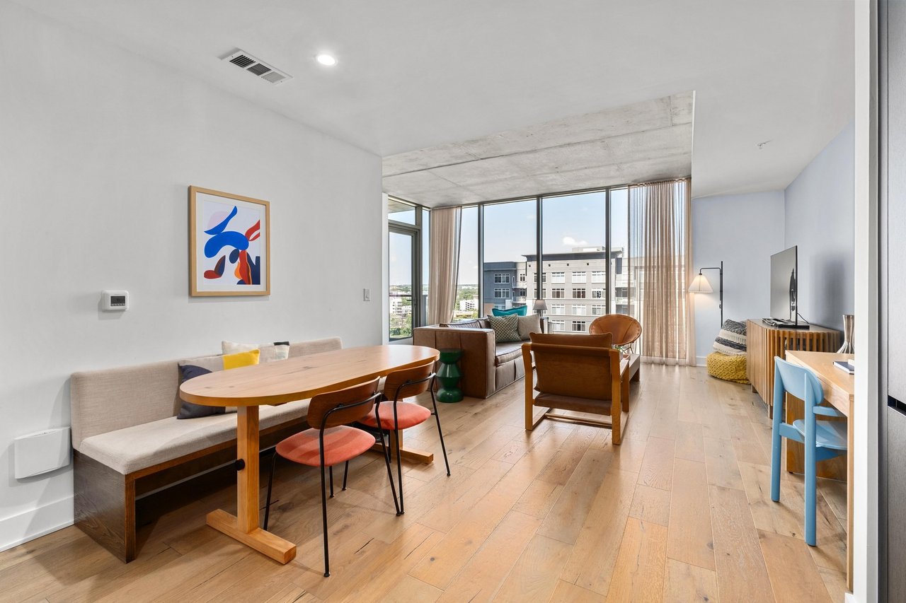 48 East Avenue #1310