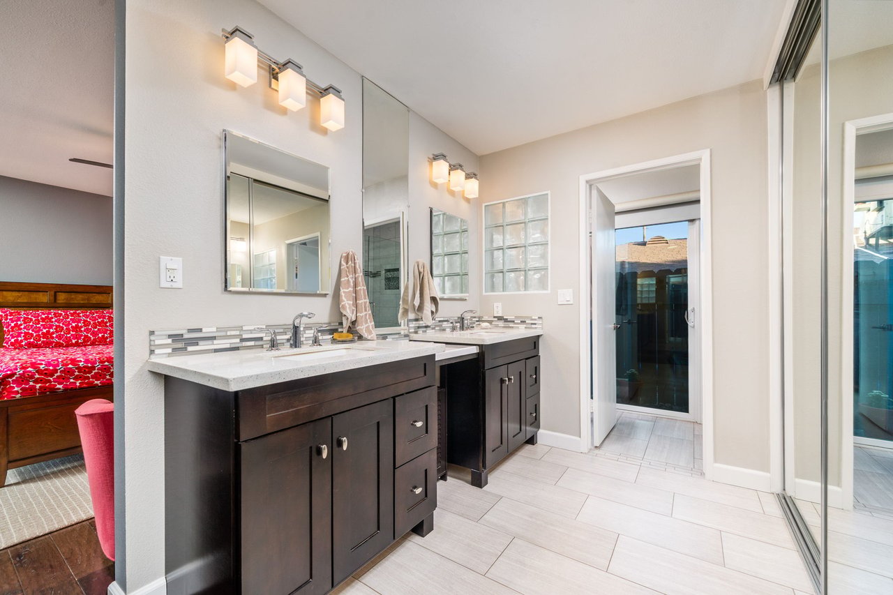 2128 N Villa Maria Road