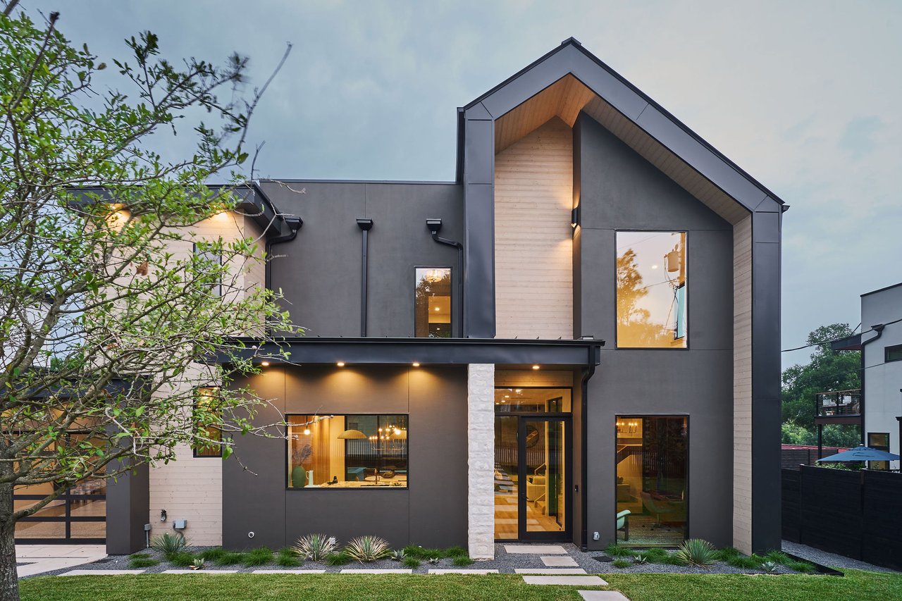 1602 Taylor Gaines ST