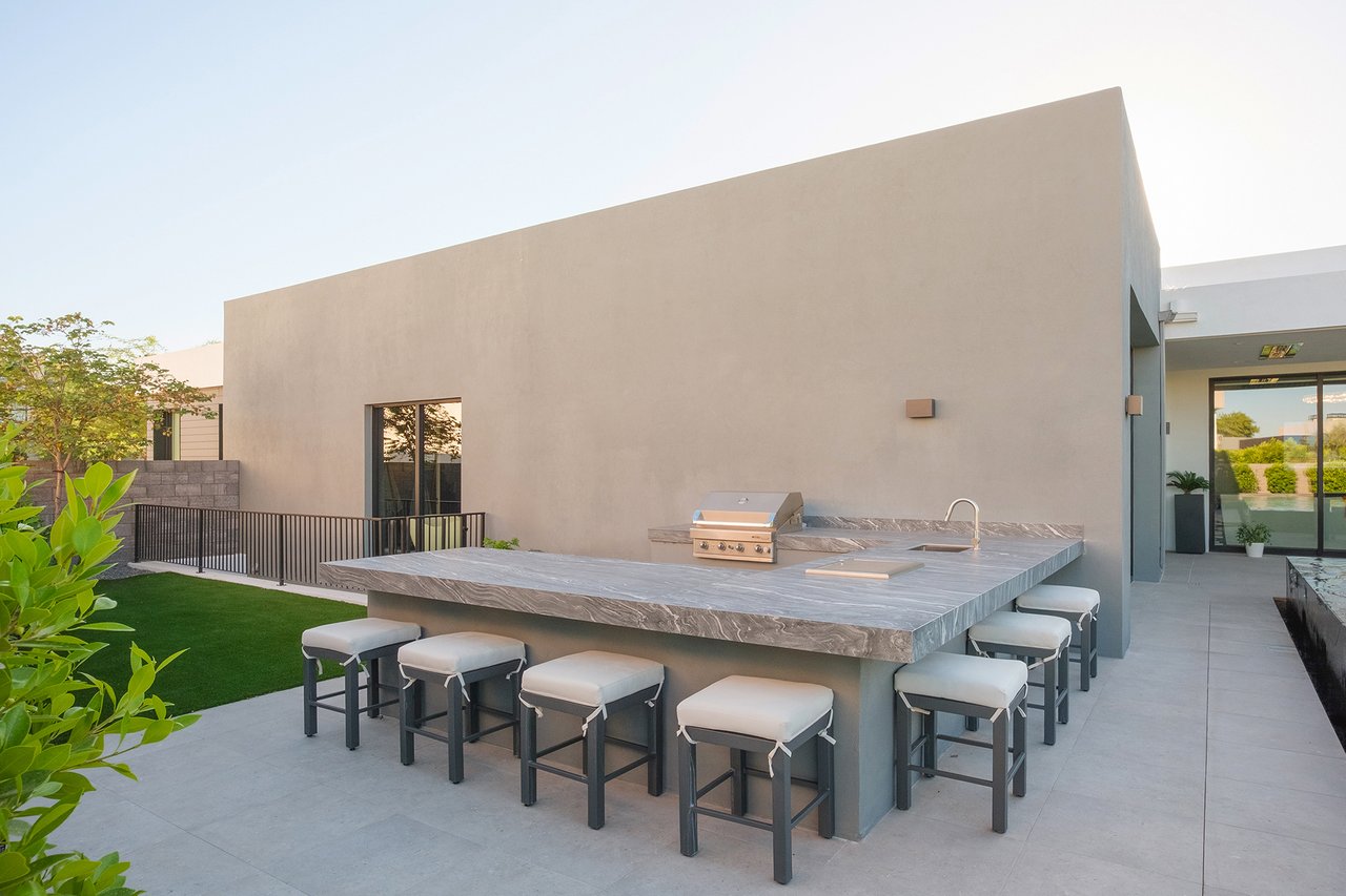 6914 E Cactus Wren Road