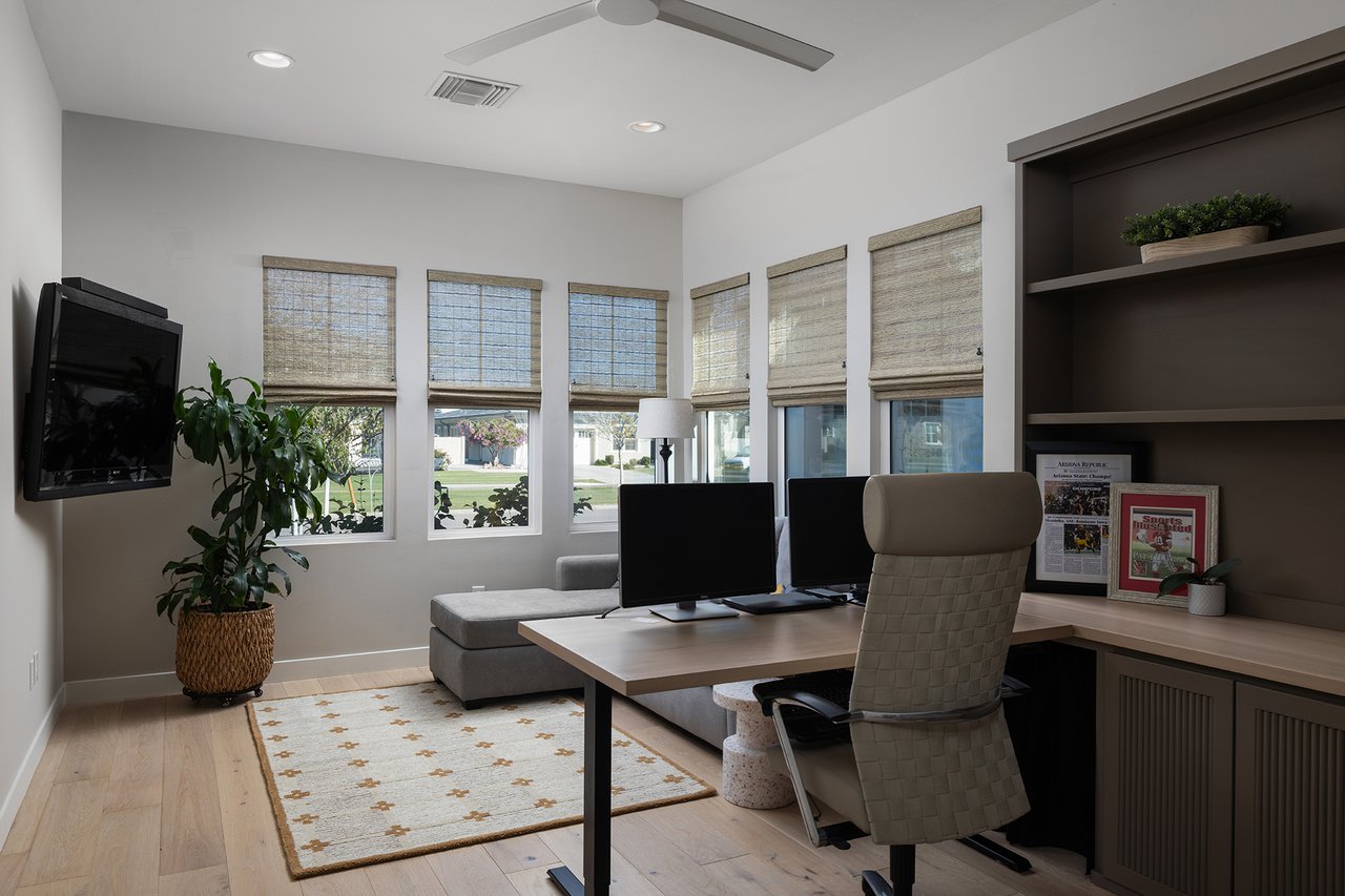 3405 E BLOOMFIELD Parkway