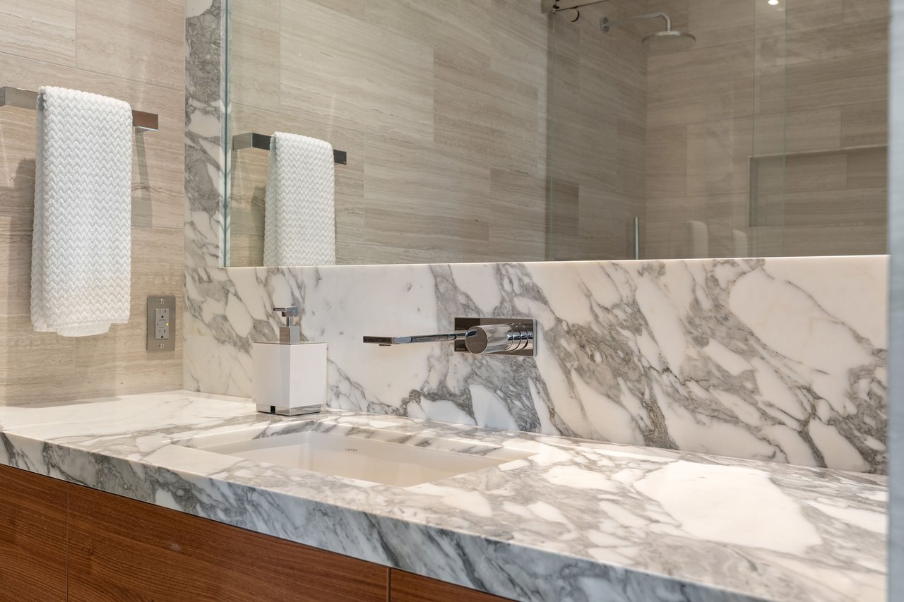 Architect Saul Zaik Designed Northwest Regional Modern Masterpiece 