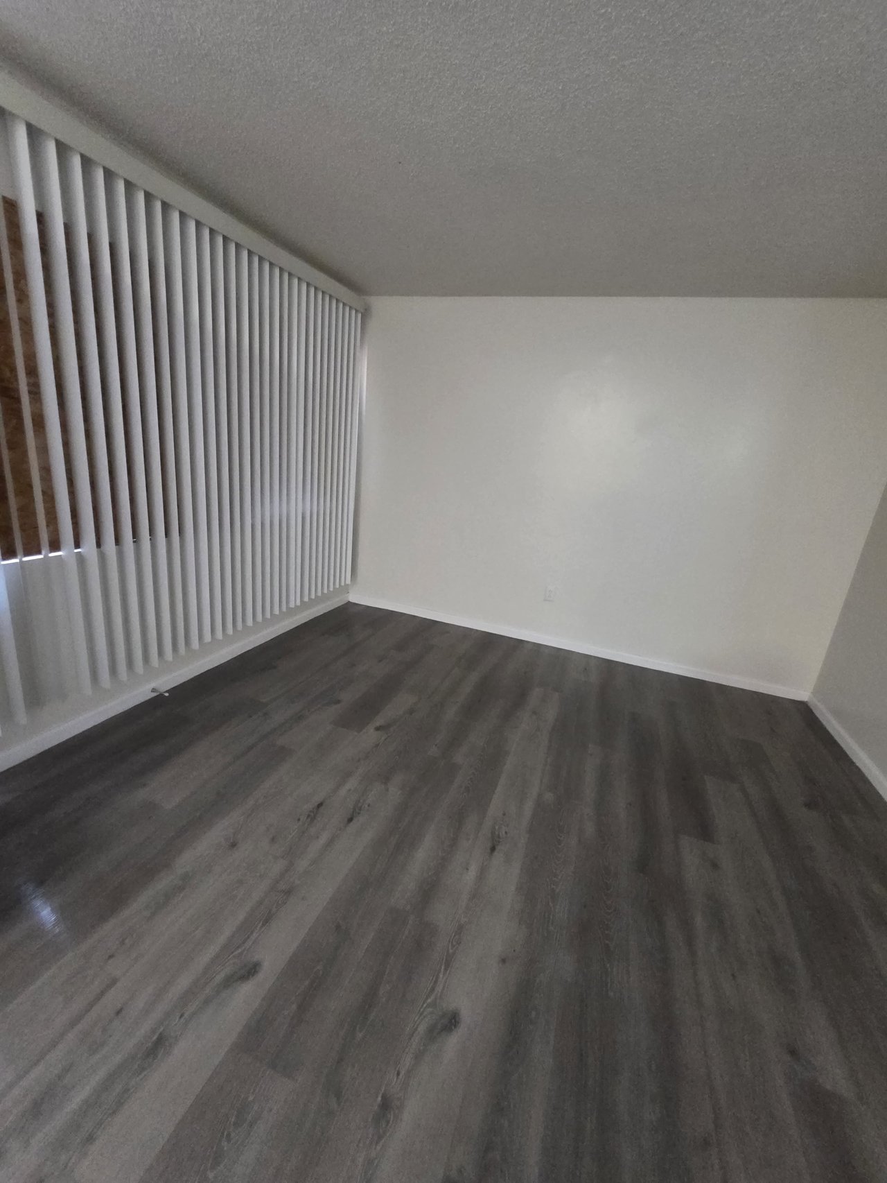 1075 East Desert Inn Road #4