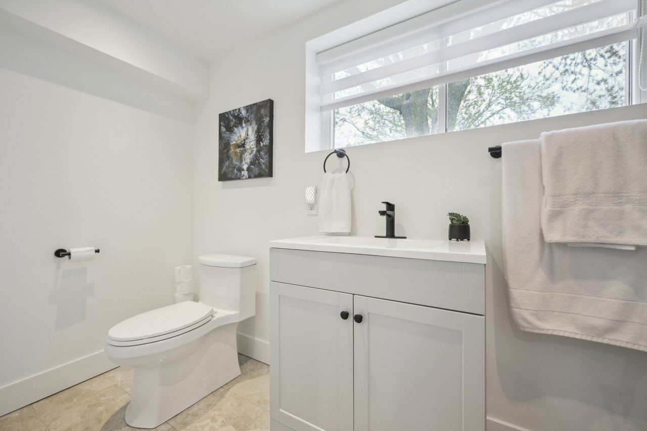 Completely Renovated Sidesplit on an Exclusive Cul-De Sac