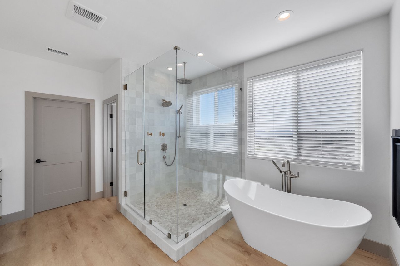 41950 Calle La Escondida