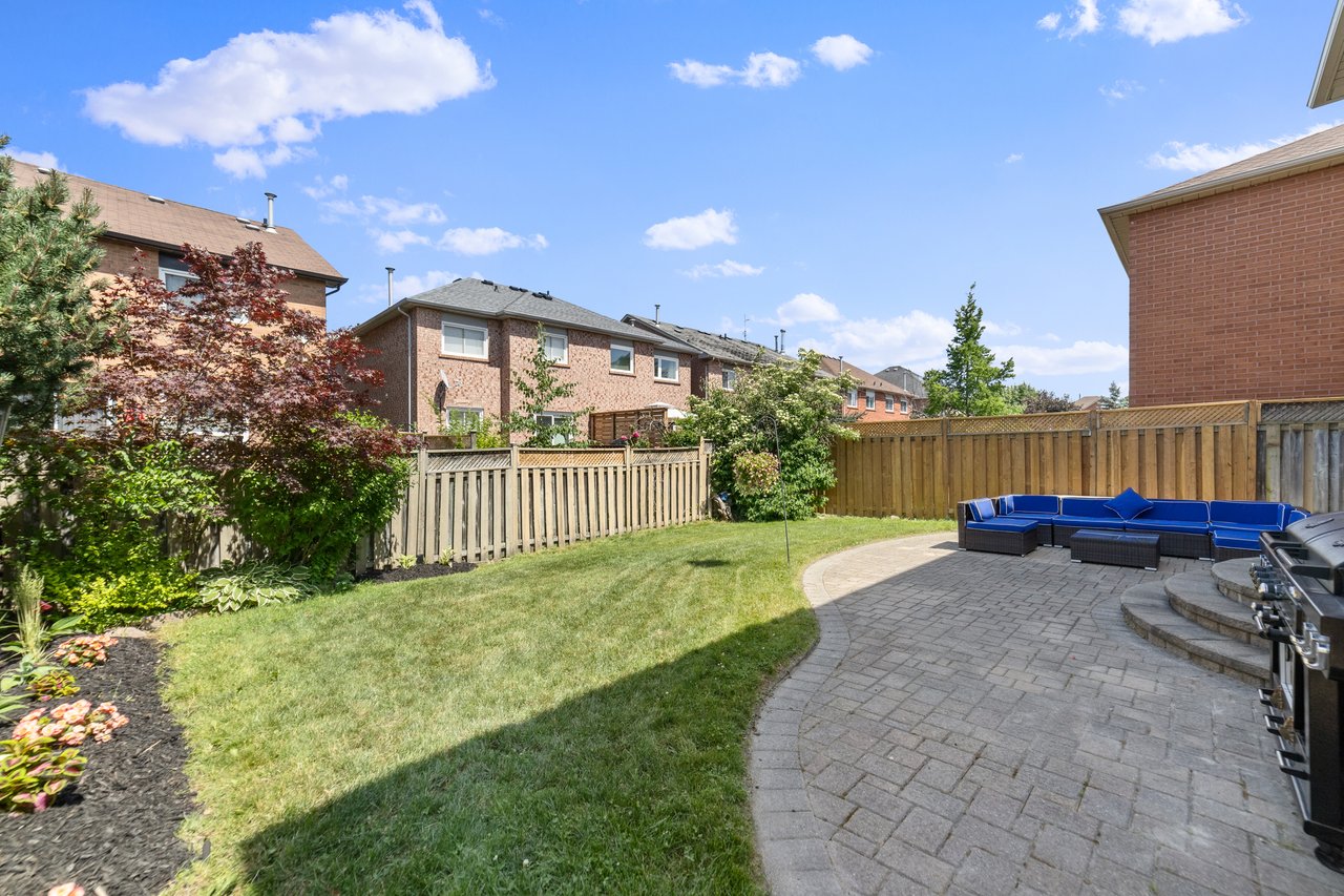 6837 Lisgar Drive