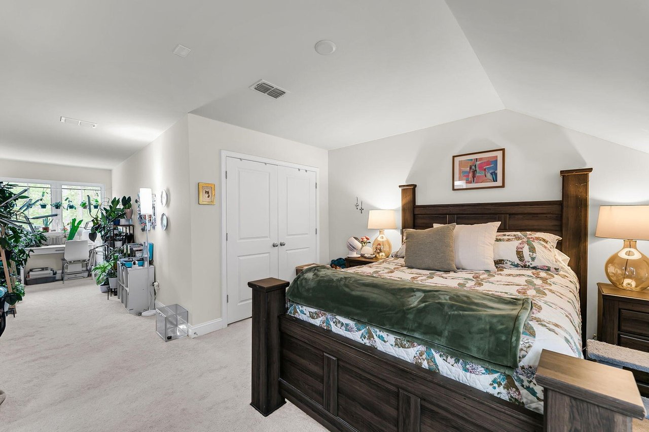 2336 Watchtower Ln