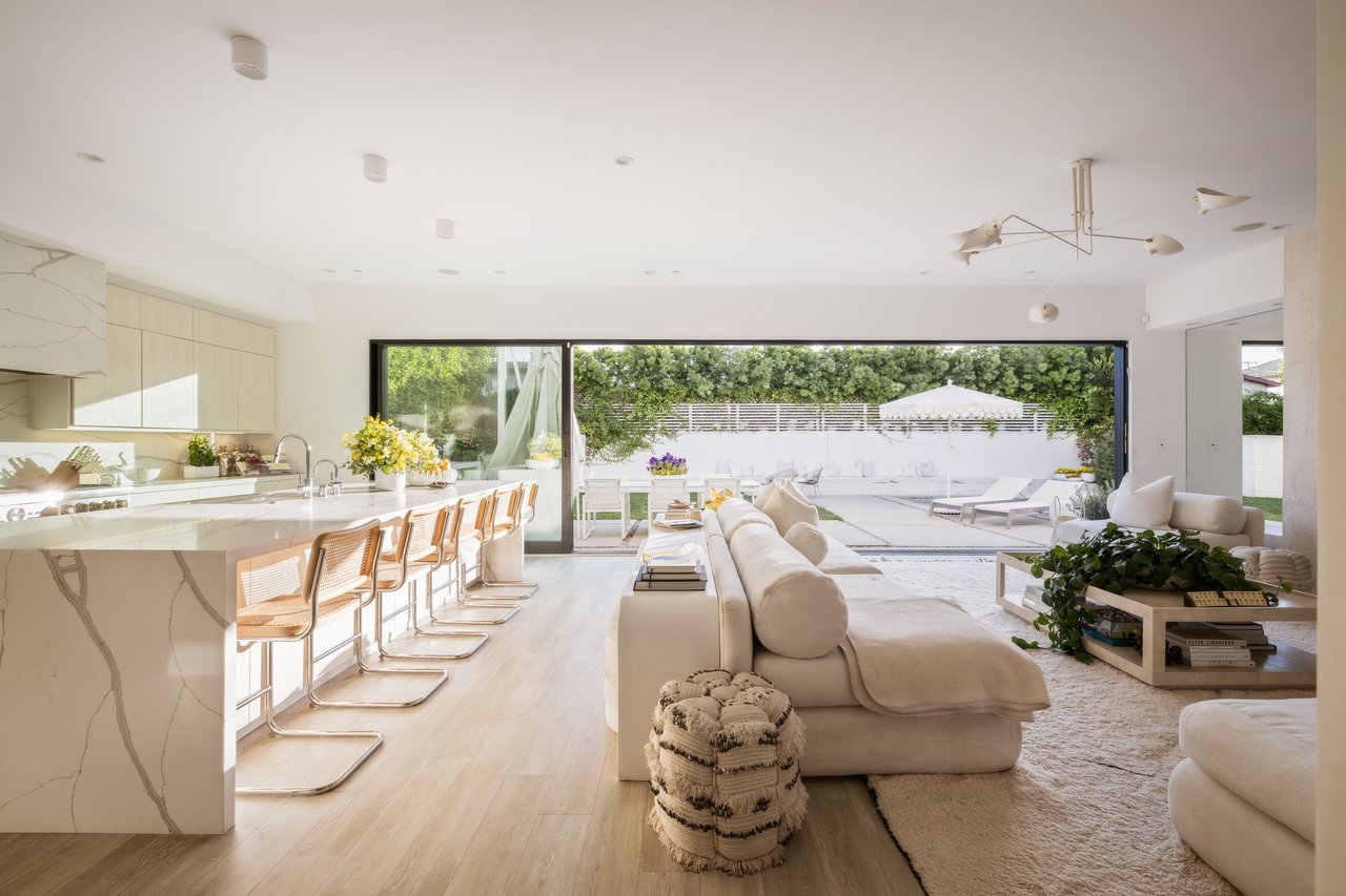 3525 Barry Ave, Mar Vista