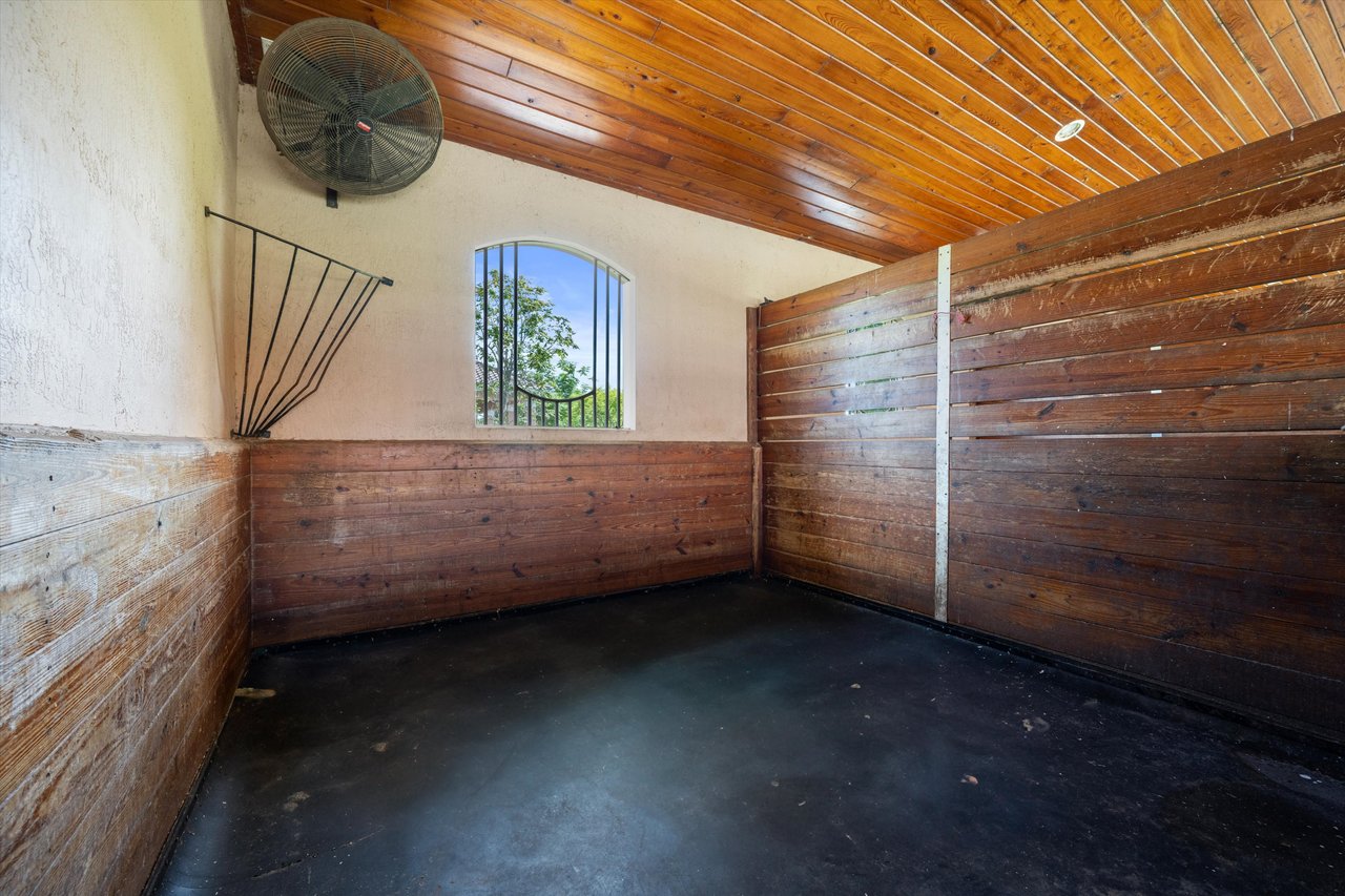 3287 Grande Road