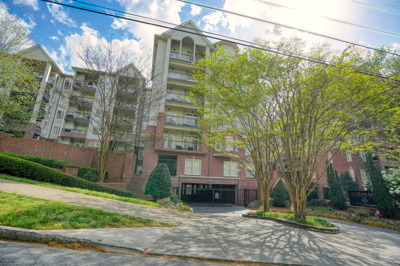 The Manor House Condominiums