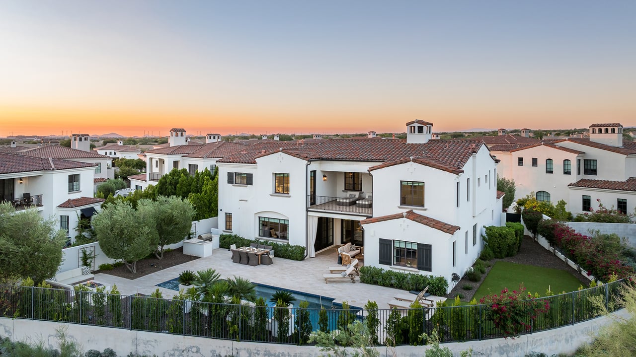 9483 E ROCKWOOD Drive