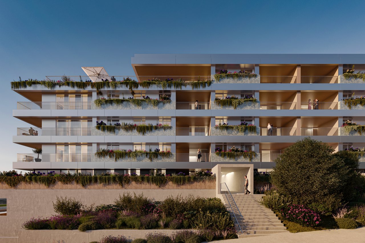 Sophisticated Three-bedroom Apartment in Private Address Region