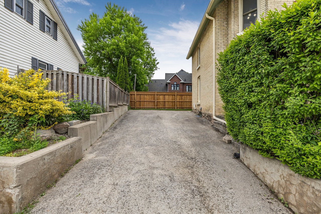 411 Millard Ave, Newmarket