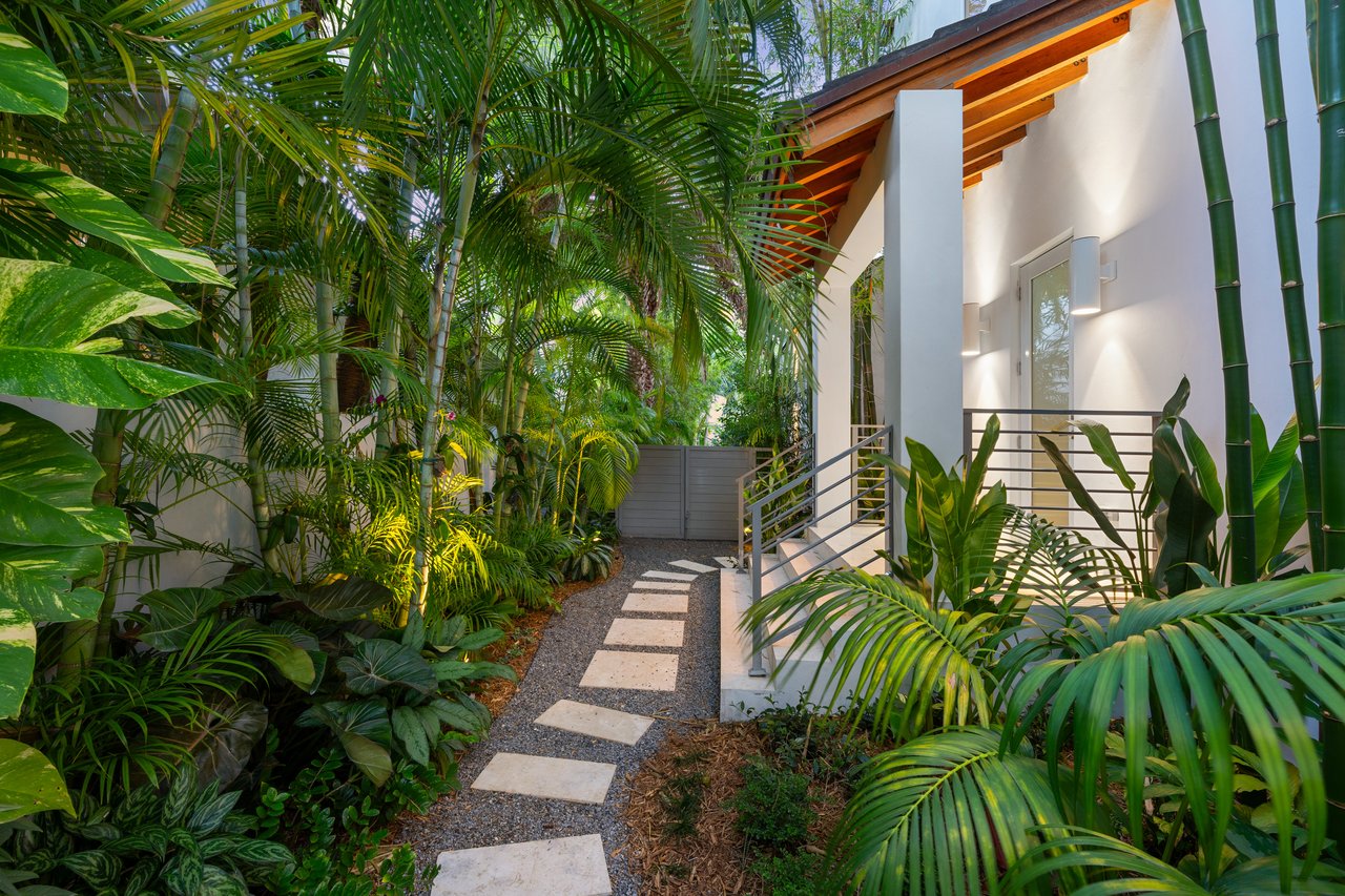 180 Cape Florida Drive