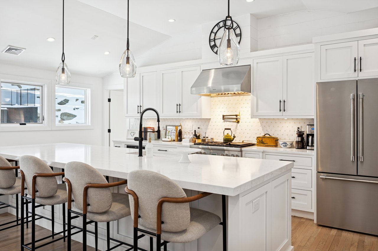 42 Mount Misery Drive