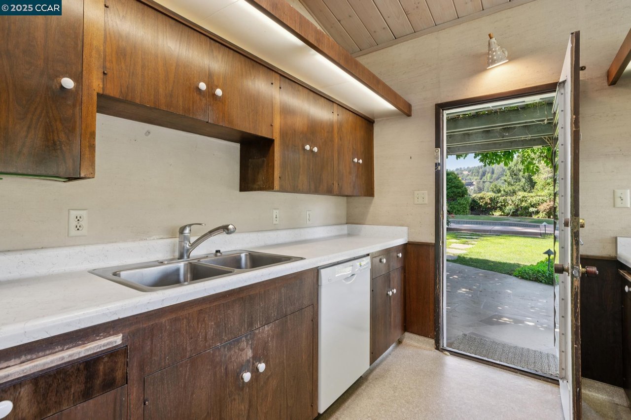 3806 Palo Alto Dr