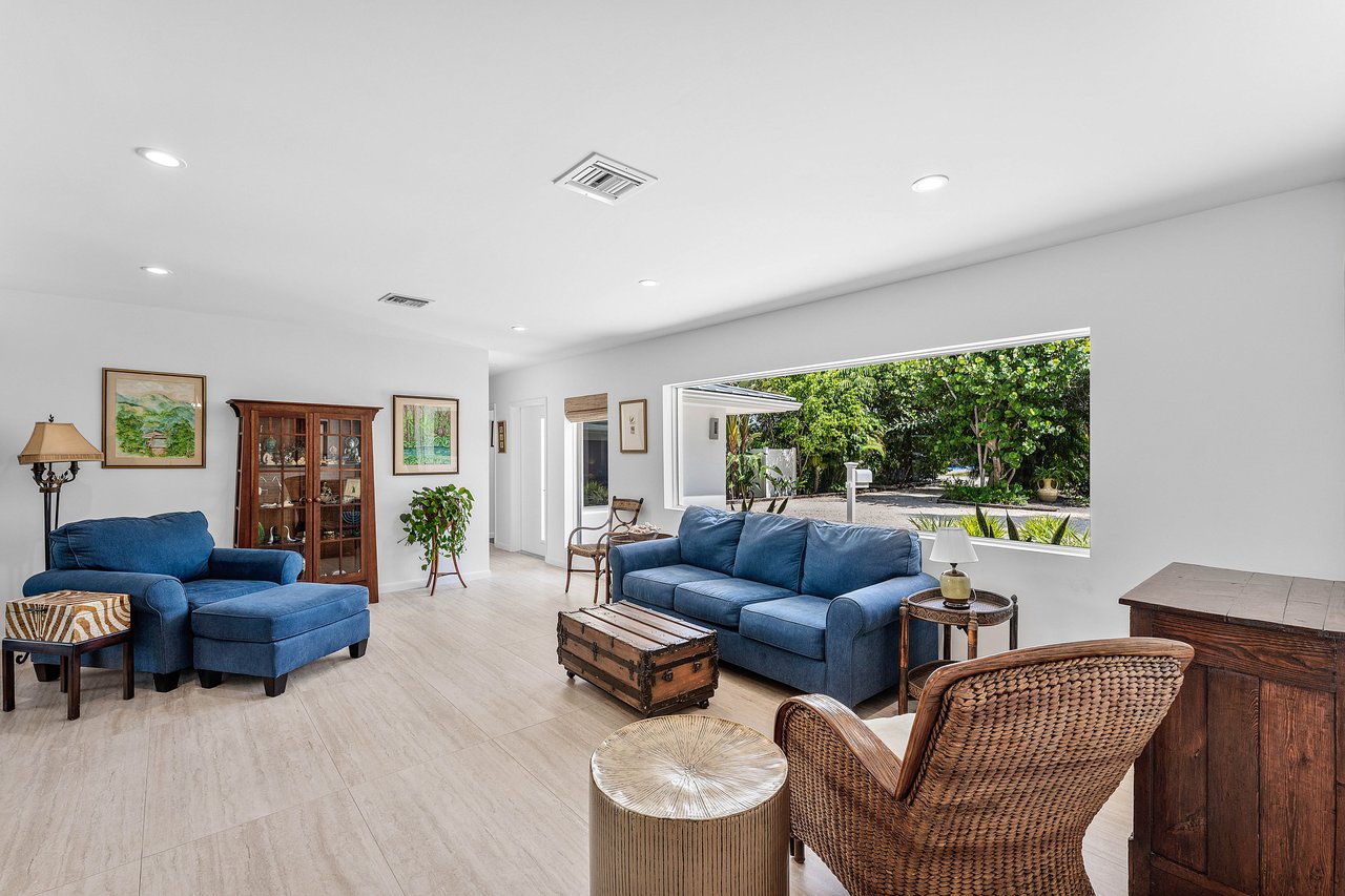 545 NW 7th St