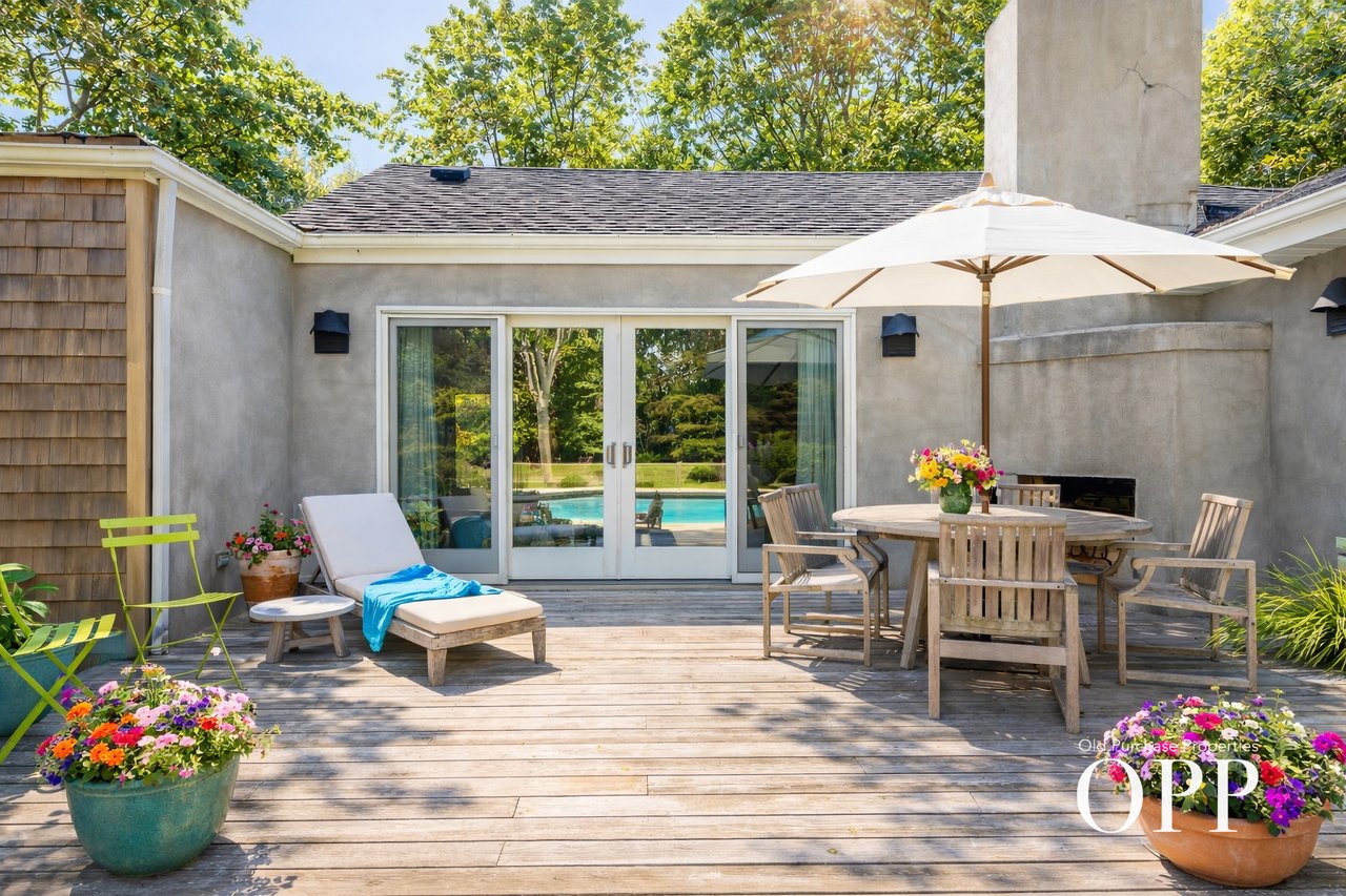 2 ACRES TUCKED AWAY ON A QUIET LANE