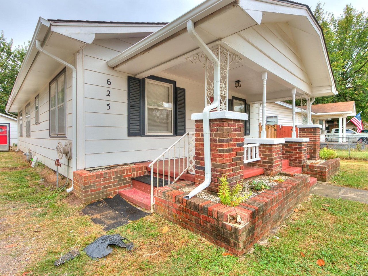 625 West Dewey Street