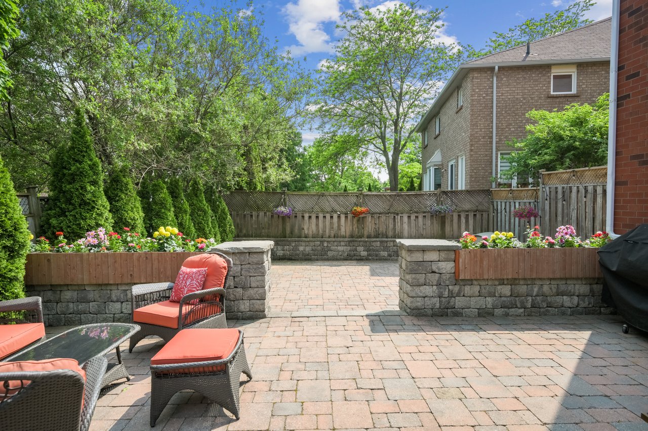 Executive Home in prestigious Glen Abbey